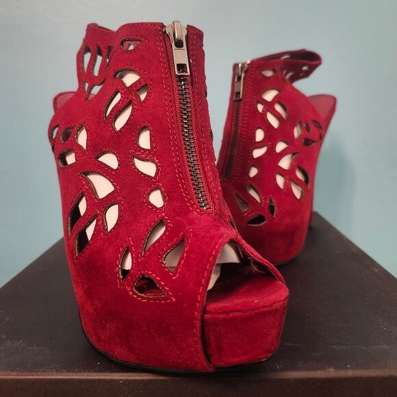 Sole Society Brand New in Box Burgundy platform slingback bootie heels, size 8M - Picture 2 of 3